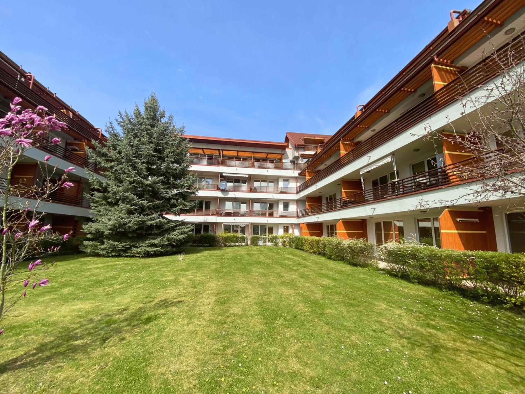 Apartment Hakuna Matata Moravske-Toplice Exteriör bild